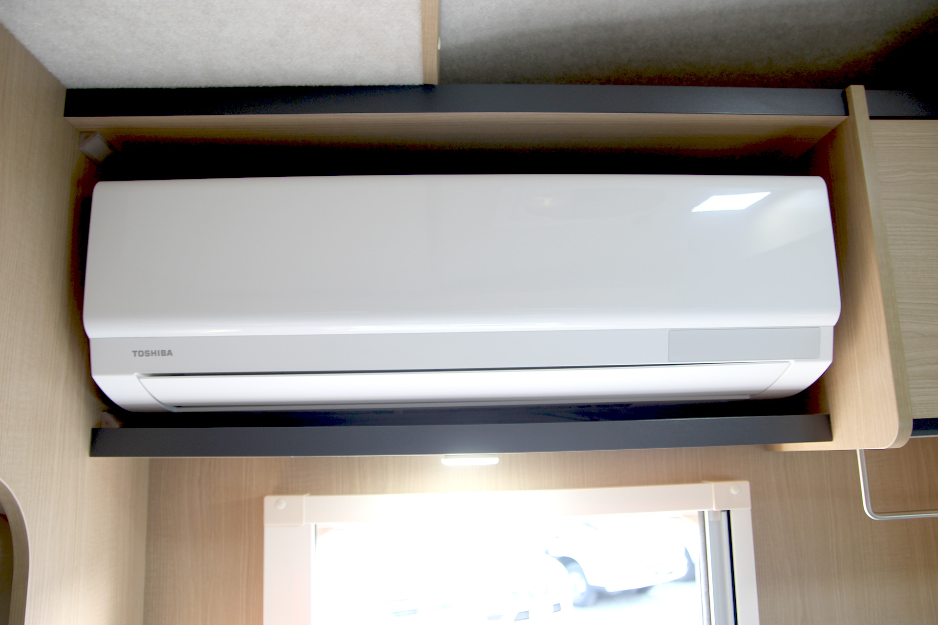 家庭用エアコン